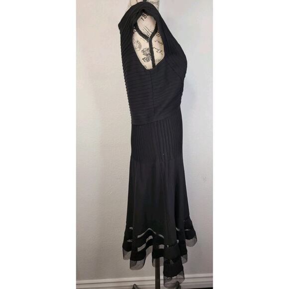 Tadashi Shoji Illusion Dress SZ M Cocktail Flare Midi V Neck Mesh Tulle Black - Picture 6 of 10